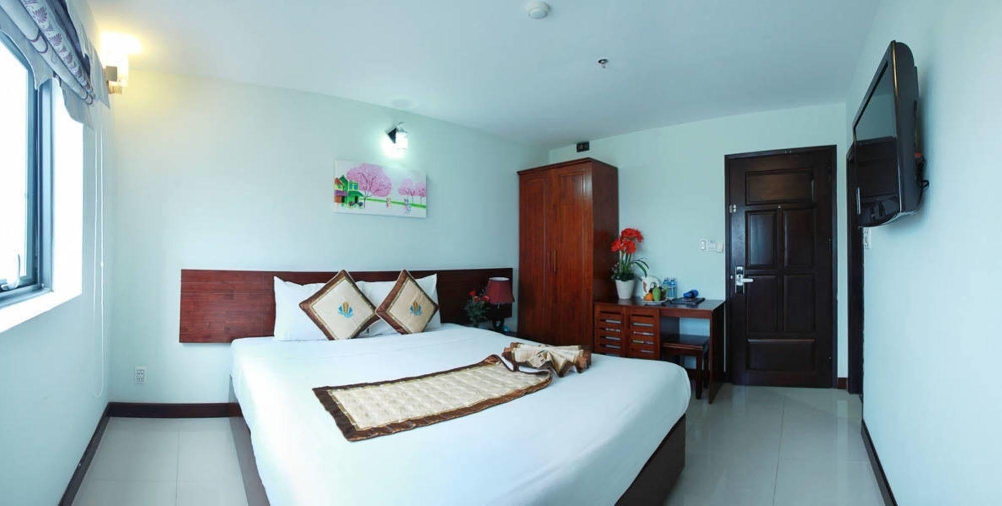 Luna Diamond Hotel Da Nang Exterior photo